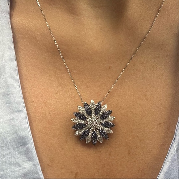 Suzy Levian Sterling Silver Blue Sapphire White Sapphire Big Necklace NWT - Picture 3 of 4